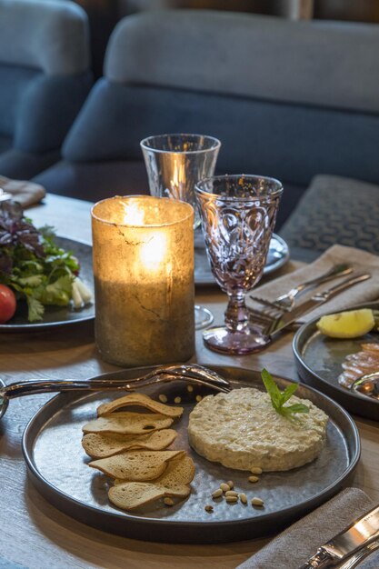 Kolacja przy świecach